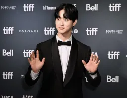 チャン・ドンユン ［장동윤］