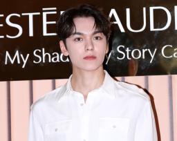 バーノン（SEVENTEEN） 