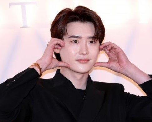 イ・ジョンソク ［이종석］