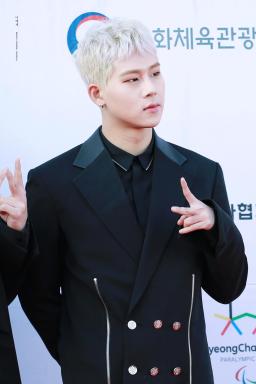 ジュホン（MONSTA X） 