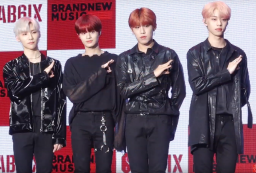 AB6IX ［에이비식스］