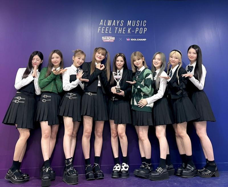 ファン投票が反映される音楽番組『SHOW CHAMPION』NiziUが番組初出演で1位を獲得！